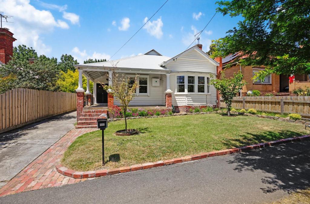 Golden Point House | Heritage Charm, Modern Comfort