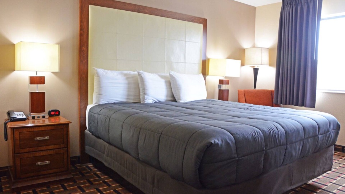 Canton Hotel | Heritage Grand Inn