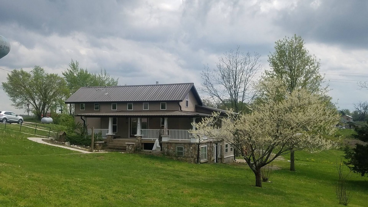 Mansfield House | Heritage Guesthouse-peaceful haven at edge of town
