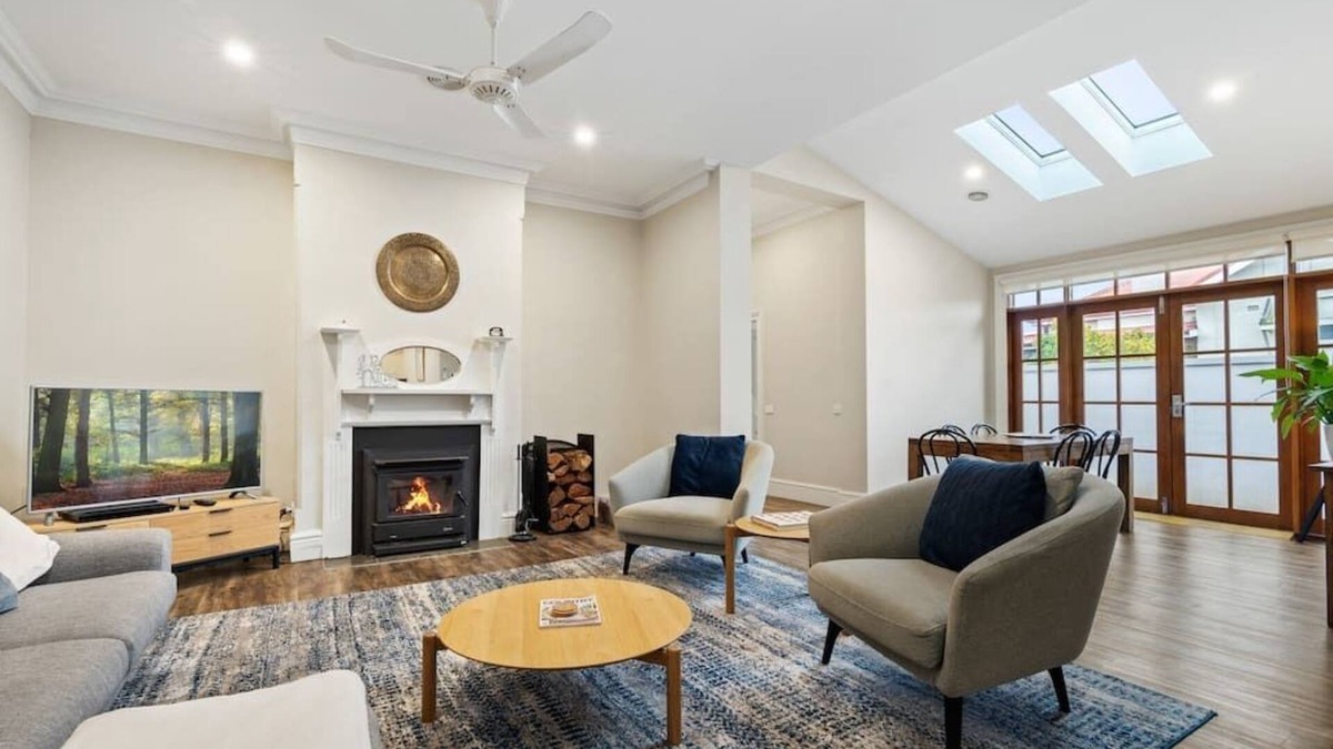 Orange House | Heritage Home on March - Amazing Location