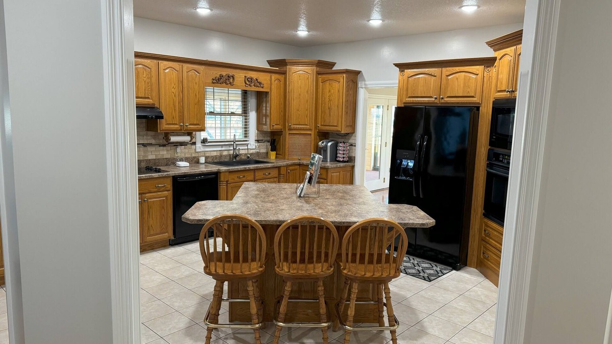 Odon Bed & Breakfast | Heritage Homestead Inn