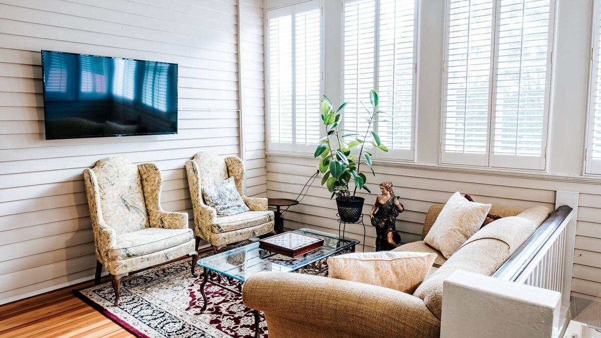 Opelika Bed & Breakfast | Heritage House Bed & Breakfast - Boutique Adults-Only Inn