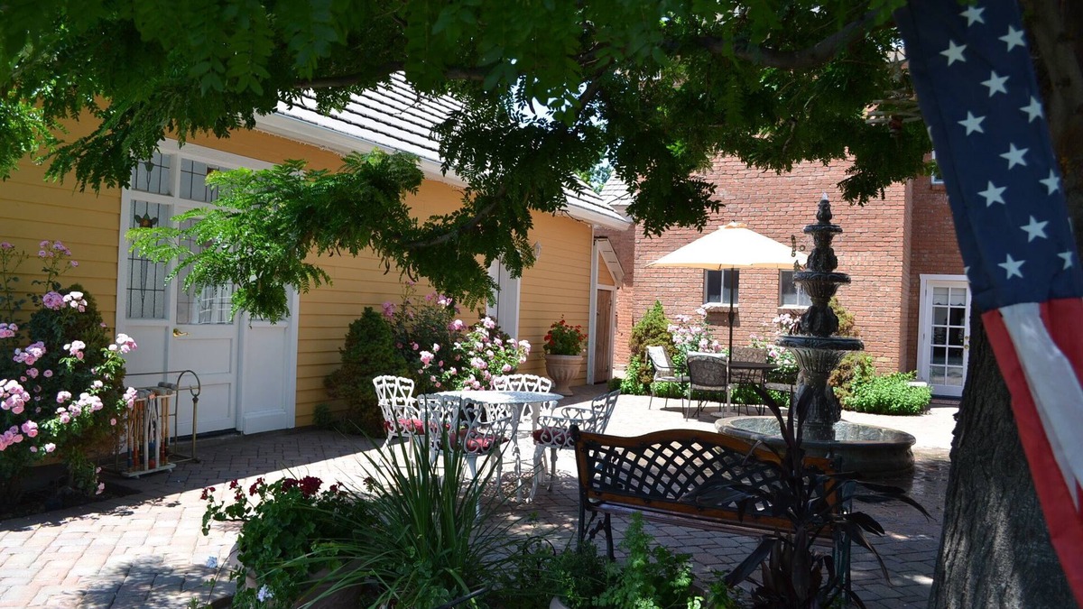 Snowflake House | Heritage Inn