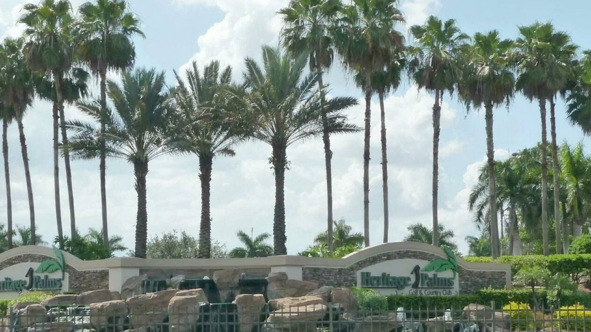 Heritage Palms Condo | Heritage Palms Condo, 2nd Floor Lake View
