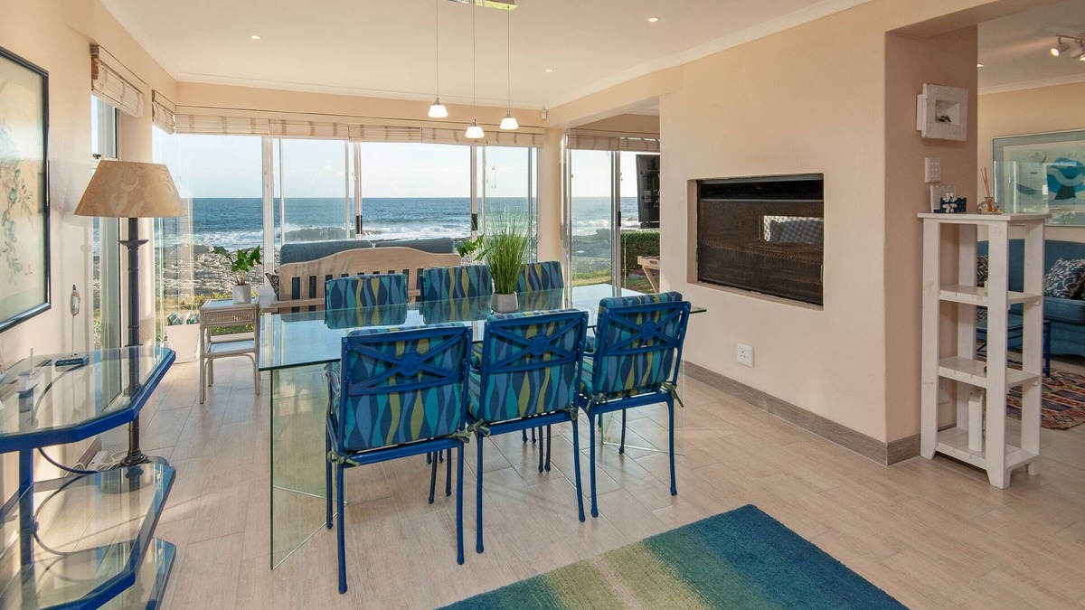 Hermanus House | HERMANUS Haven, entire home with private pool, on the sea