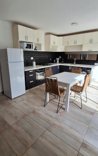 Maimara House | Hermosa Casa Con pileta y quincho