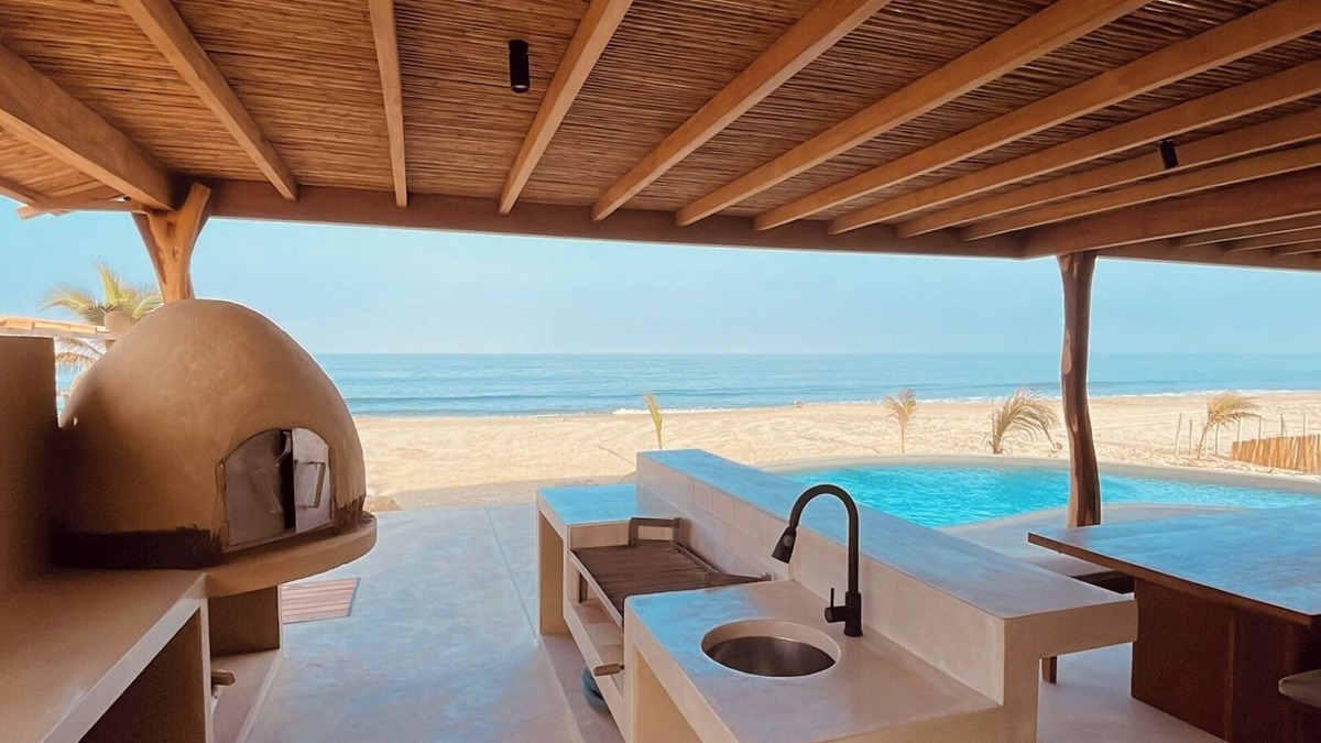 Canoas House | Hermosa casa con piscina frente al mar