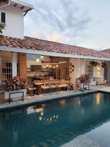 Quebrada Guadalejo House | Hermosa casa en Cauca Viejo