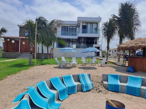 Manglaralto House | Hermosa casa frentes al mar en Montanita con piscina