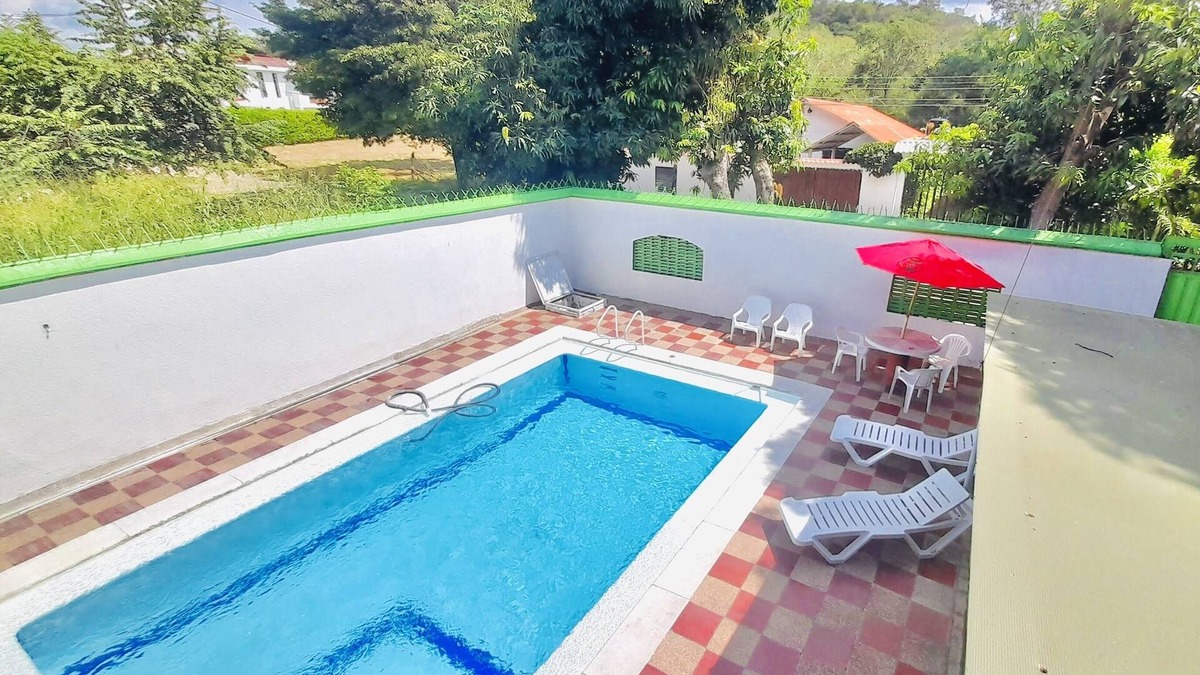 Ricaurte Villa | Hermosa Villa con Piscina Privada- La Manuela