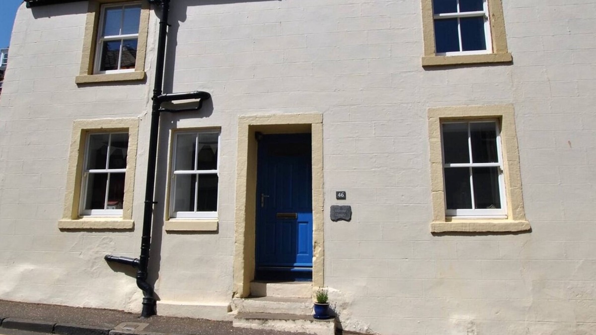Cellardyke Cottage | Heron Cottage- fisherman's cottage by the sea