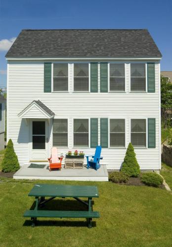 York Beach House | Heron Neck Cottage at One Long Beach