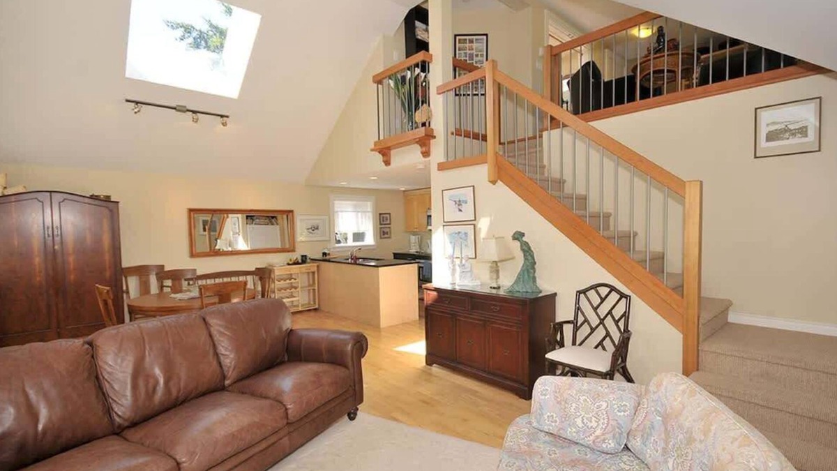 Sidney House | Heron View Cottage Su