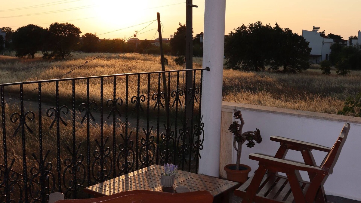 Ezine Bed & Breakfast | Herrera Otel & Tiny Houses