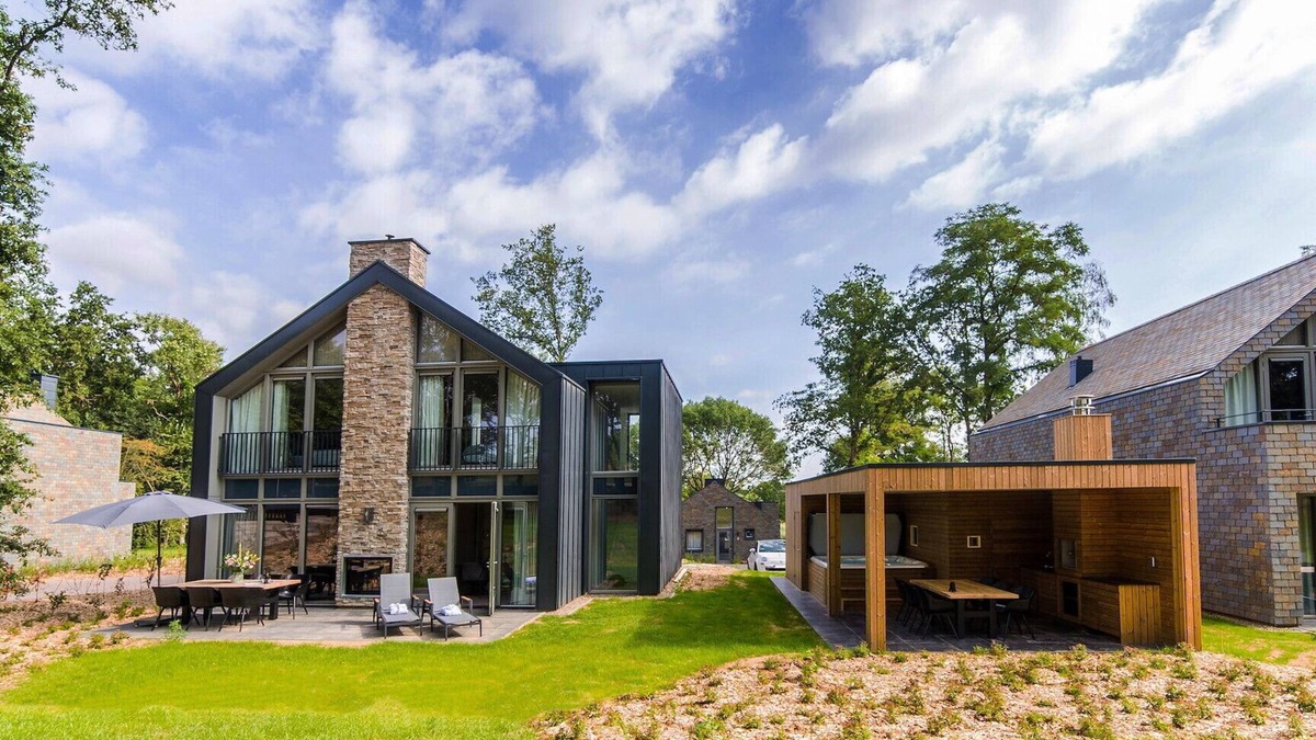 Maastricht Villa | Hertogenvilla Wellness - 3 bedrooms/3 bathrooms