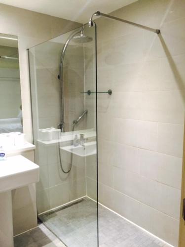 Brondesbury Apartment | Hestia Travel London