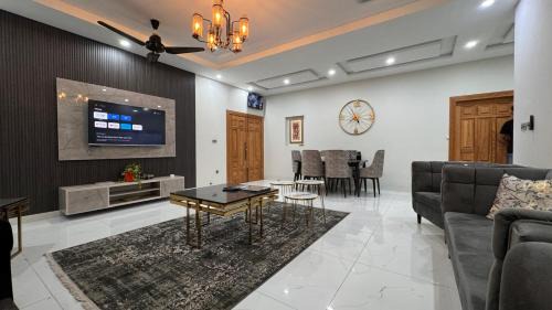Fatehjang House | Heston Villa Islamabad International Airport