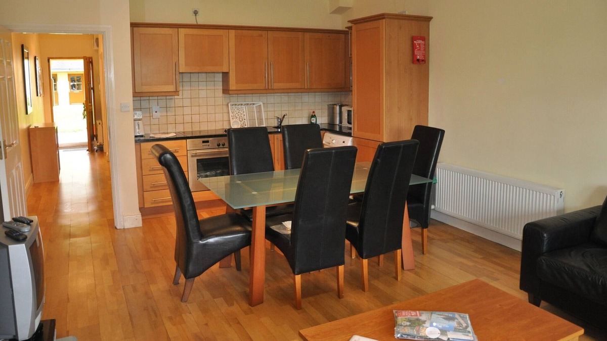 Swords House | Heyward Mews Holiday Homes (Wheelchair Accessible)