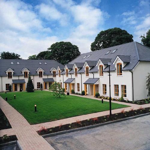 Swords House | Heyward Mews Holiday Homes by Trident Holiday Homes