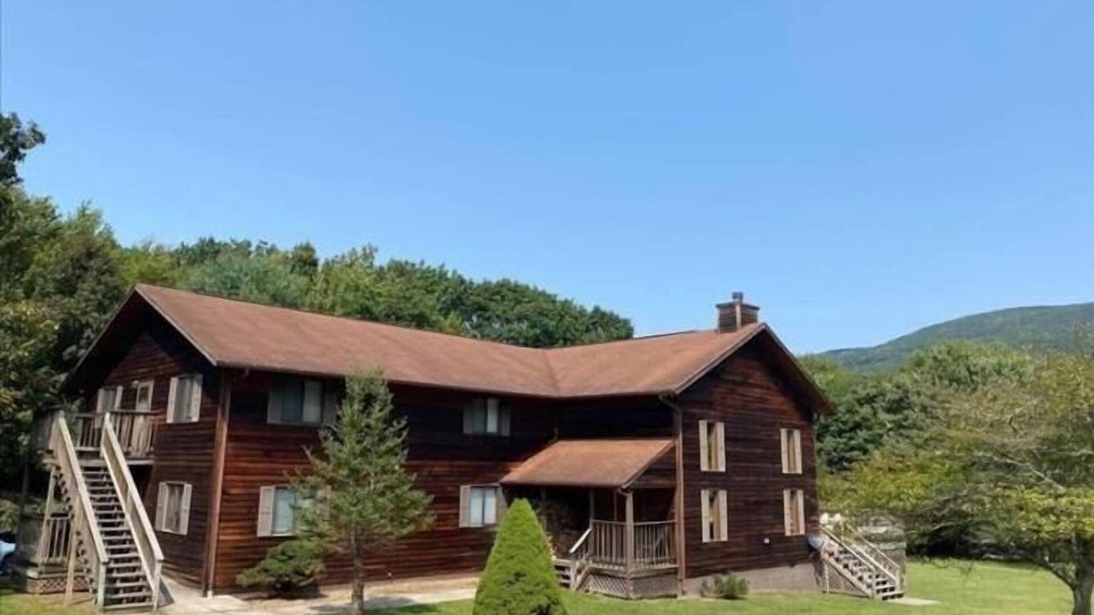 Dryfork House | HF 15 -Perfect Family Retreat! Sleeps 24! Hot tub!