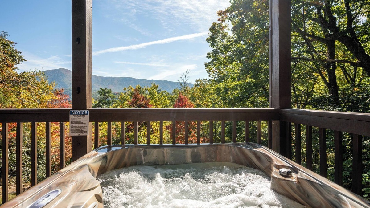 Wears Valley Cabin | HGTV Hot Tub | Game Room + Minutes to National Park