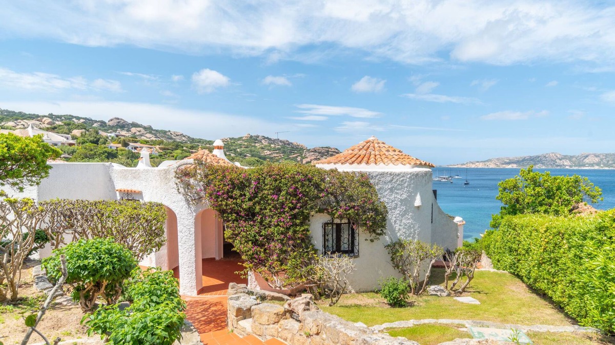 Porto Rafael House | Hibiscus by Interhome