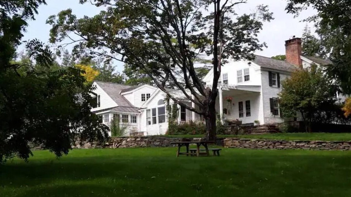 Rensselaerville House | Hickory Hill House: a country retreat, lovely gardens, trails, boats & tennis.
