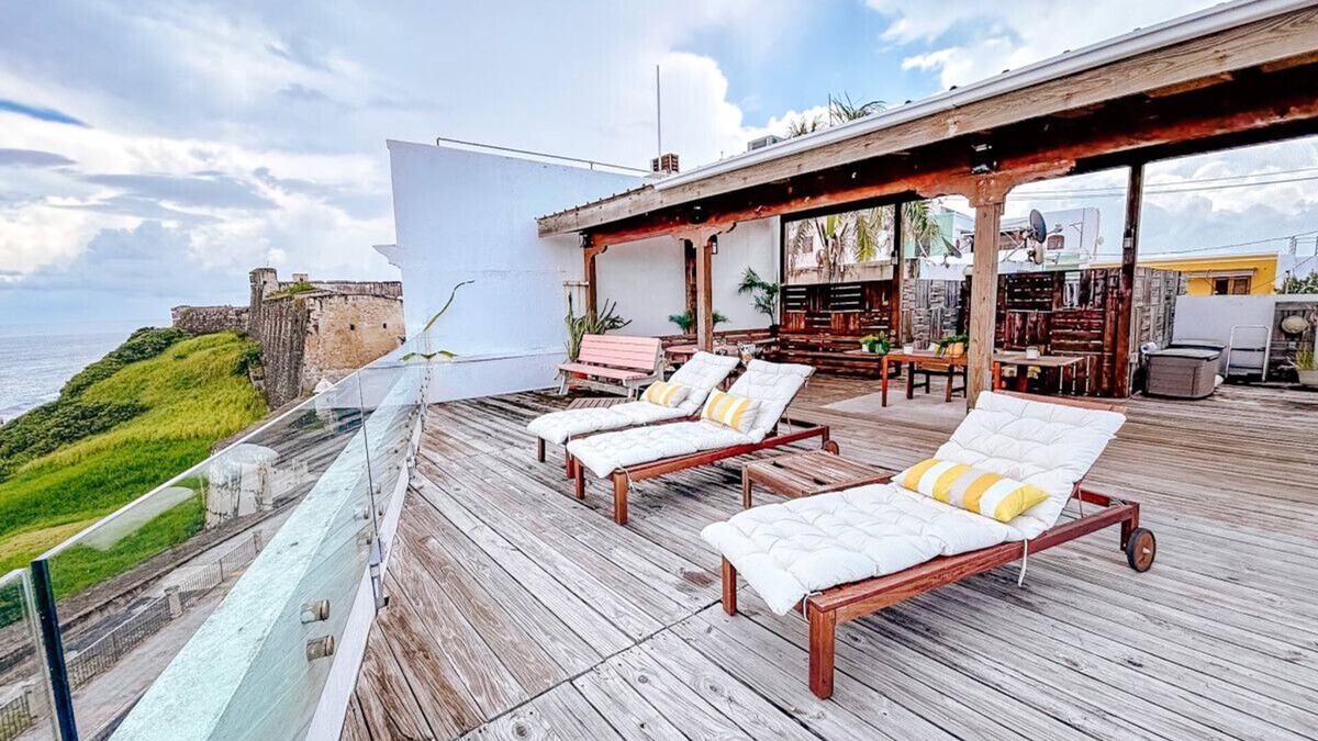 San Cristobal Villa | Hiddem Gem w/Ocean View & Rooftop @ Old San Juan