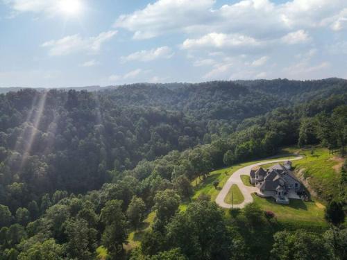 Blaine House | Hidden Acres Escape-A Bluegrass Retreat