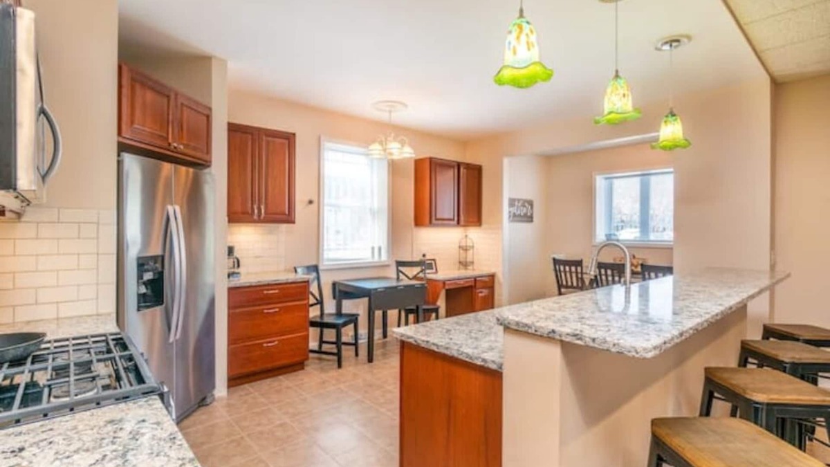Buffalo Apartment | Hidden Emerald open floor plan/Remodeled Apartment