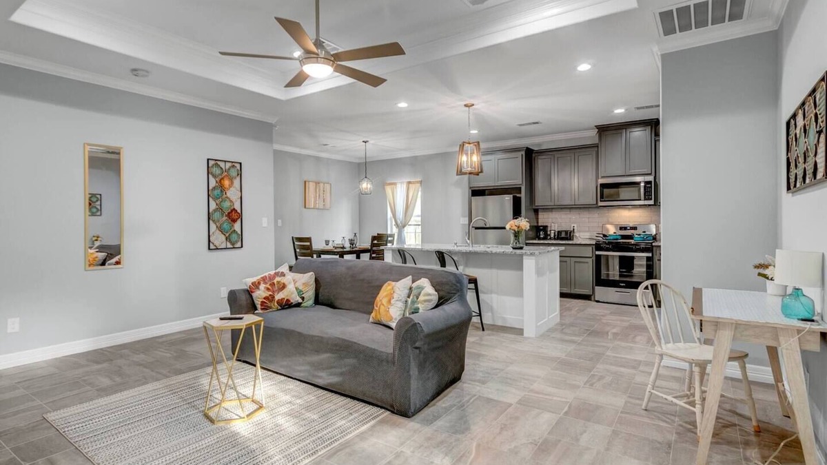 Beaumont House | Hidden Gem Chef Kit Wheelchair Acc Free Parking!