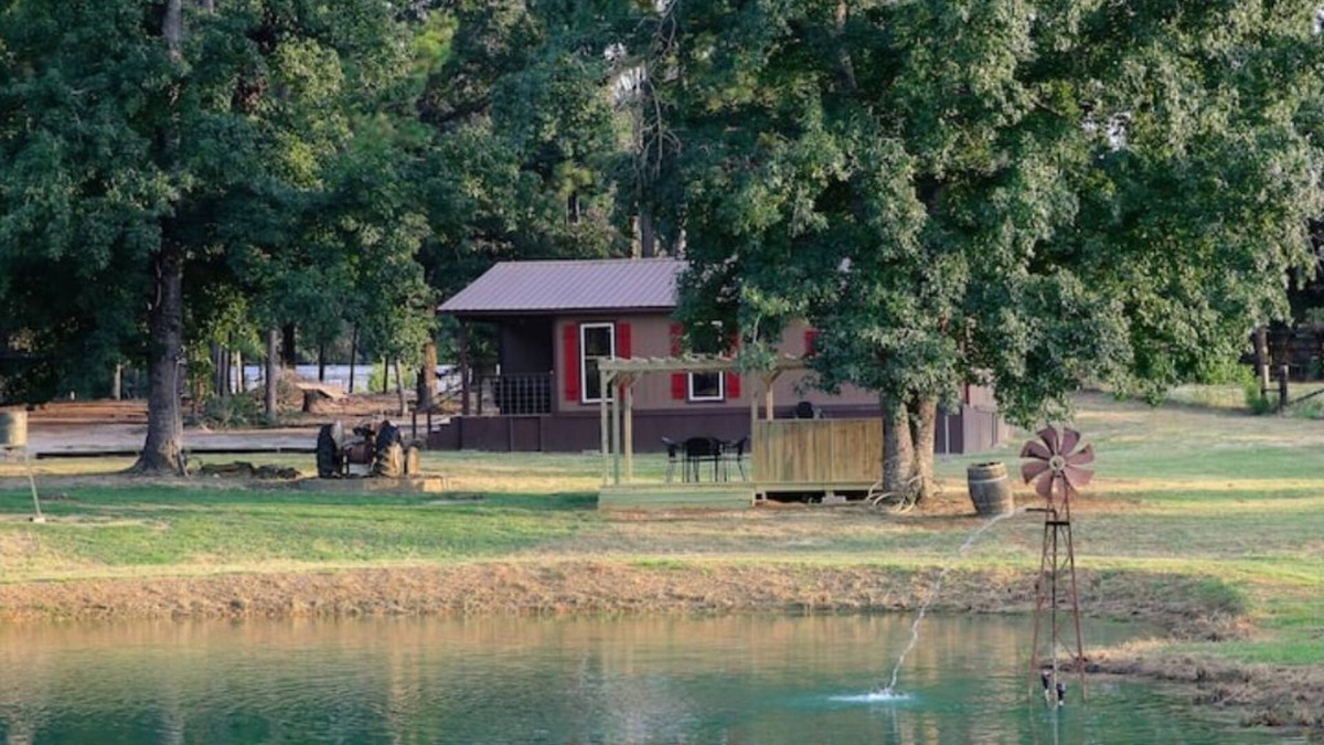 Palestine Cottage | Hidden Gem Cottages: Ruby Cottage