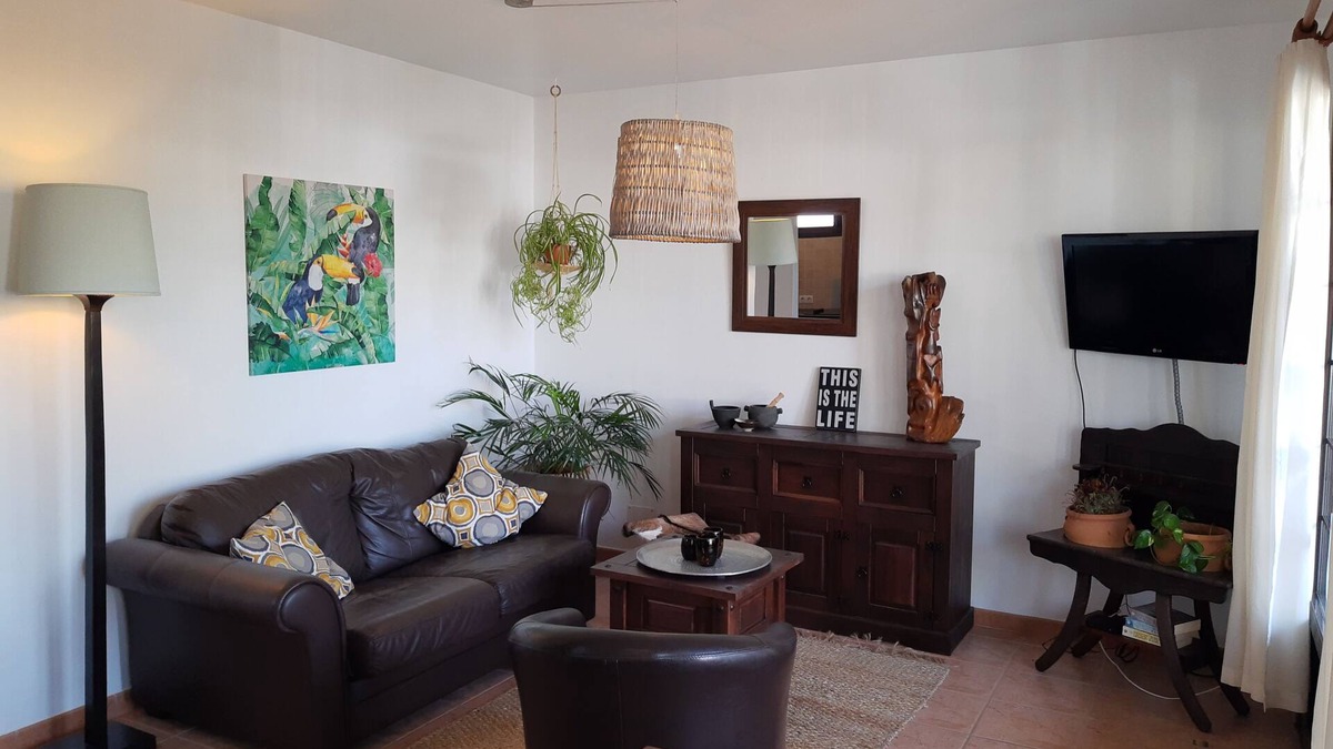 Los Pocillos Apartment | Hidden gem in Colonial style, 100m from the ocean and main avenida
