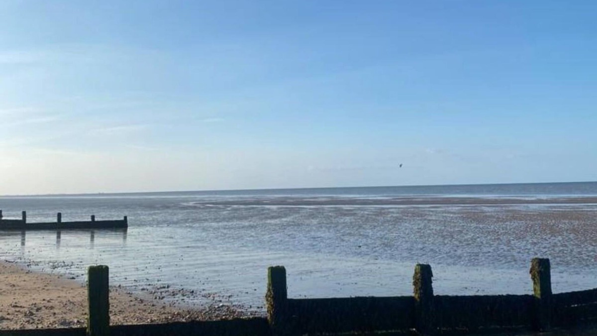 Warden Ski Chalet | Hidden Gem in the heart of leysdown on sea