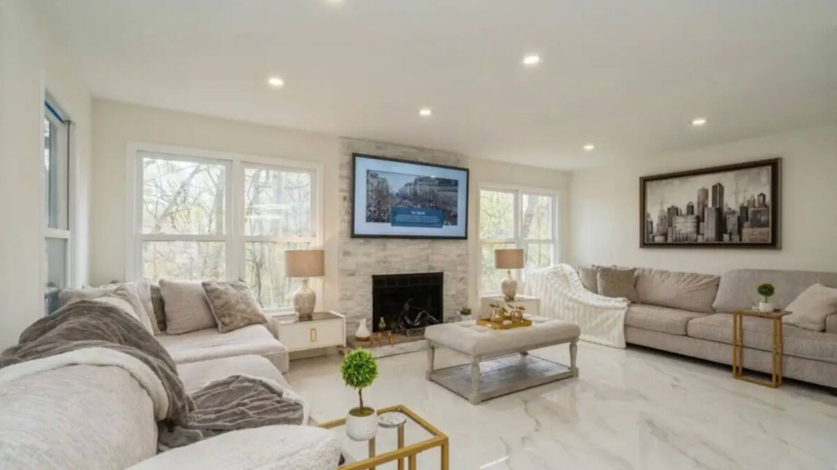 Aberdeen House | Hidden Gem in Matawan NJ
