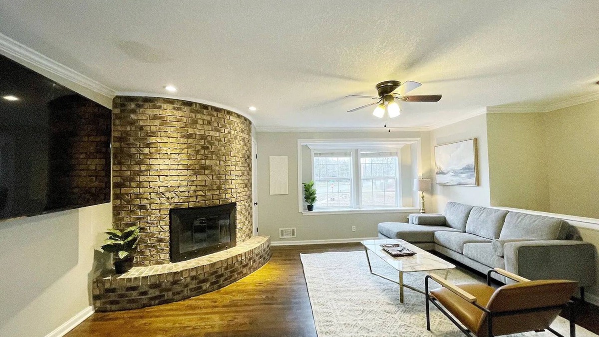 Nall Hills House | Hidden Gem in Overland Park | 3BR for All Adventures