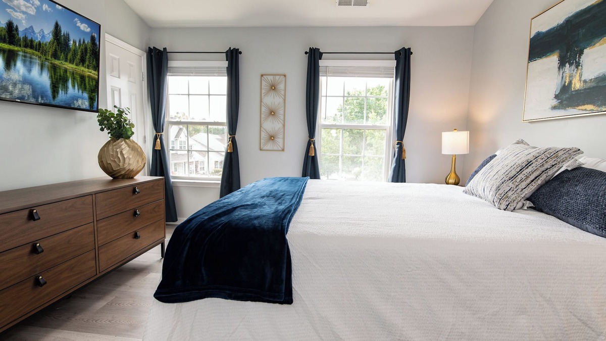 Northeast Raleigh House | Hidden Gem near Triangle Town Center, 540 & US-1, with Neuse River Trail access