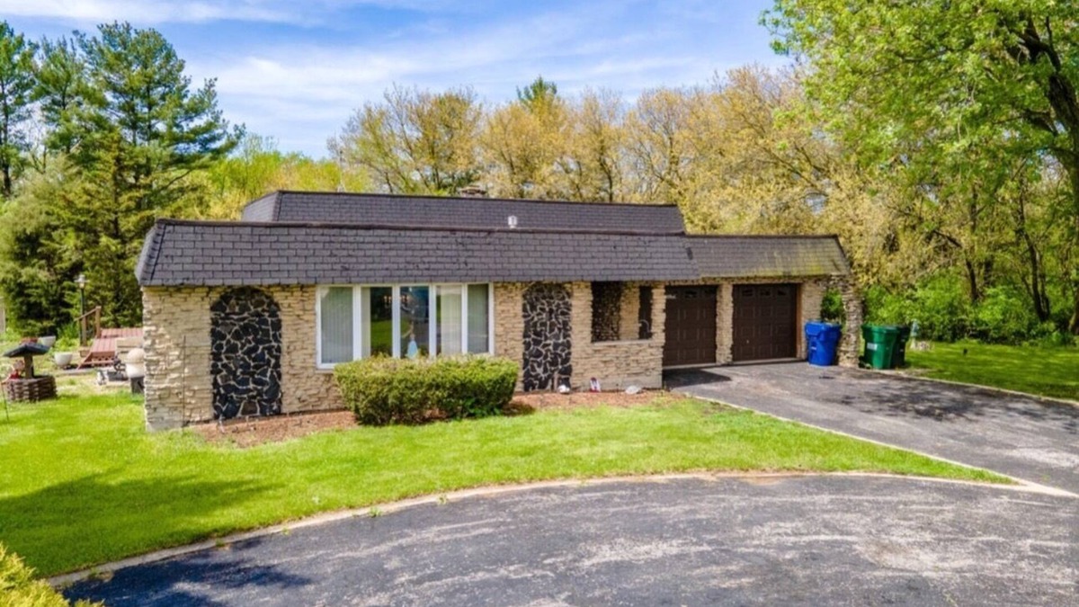Homer Glen House | Hidden Gem OASIS 40 minutes away from Chicago