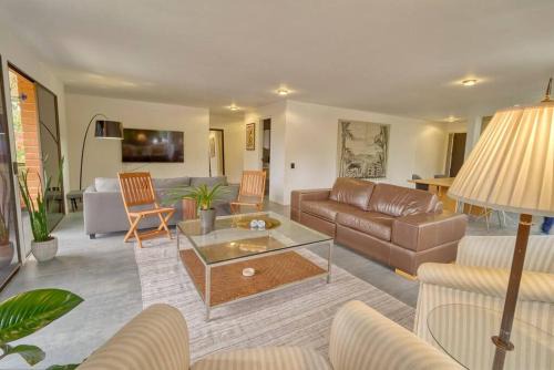 Las Lomas I Apartment | Hidden Gem of Poblado! Location & Tranquillity Top