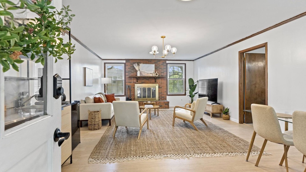 Nashville-Davidson House | Hidden Gem - Private Suite 20 Min to Everything