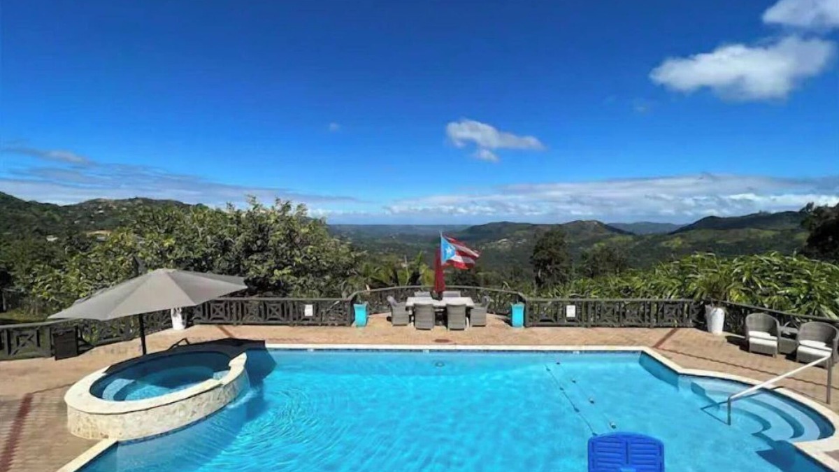 Adjuntas House | 💚Hidden Gem w/Chimney, Jacuzzi & Heated Pool💚