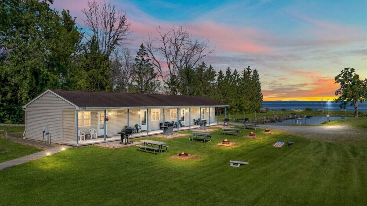 Durhamville Apartment | Hidden Harbor Marina Unit 1 - Oneida Lake's Premier Fishing Paradise!