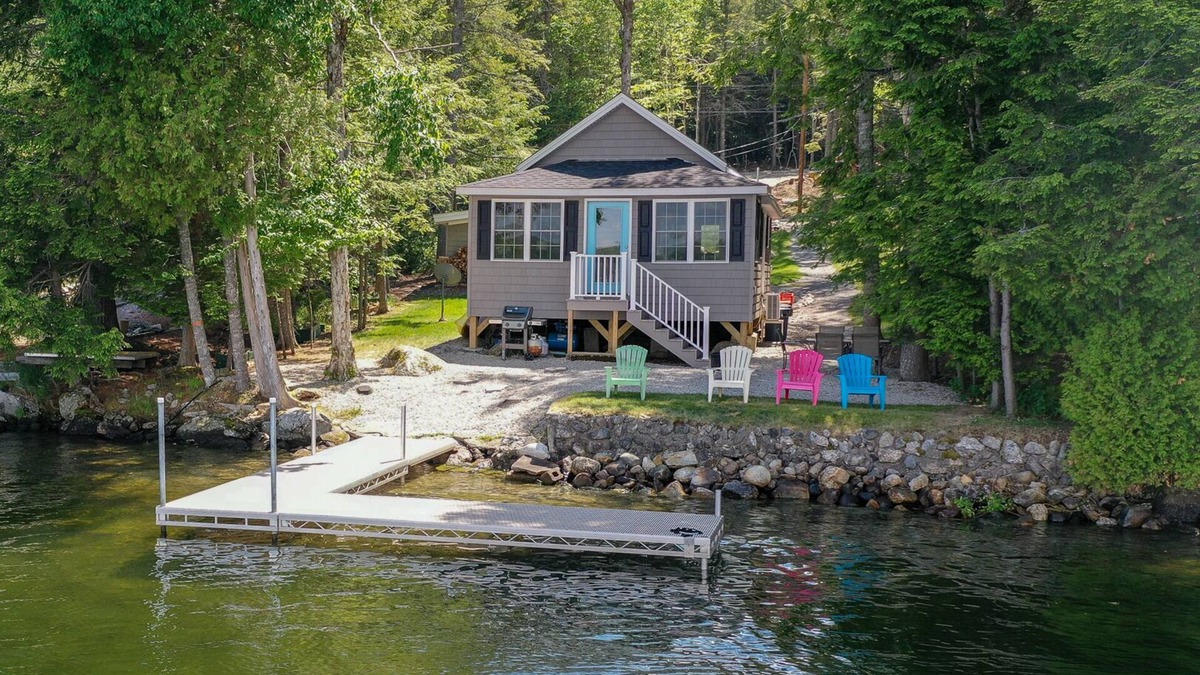 Otis Cottage | Hidden Hemlock - Lakefront, Kayaks, Canoes, Paddle Board, Dogs Welcome