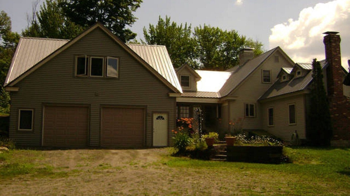 Bethel Apartment | Hidden House Vermont Private Apt. Mountain Retreat