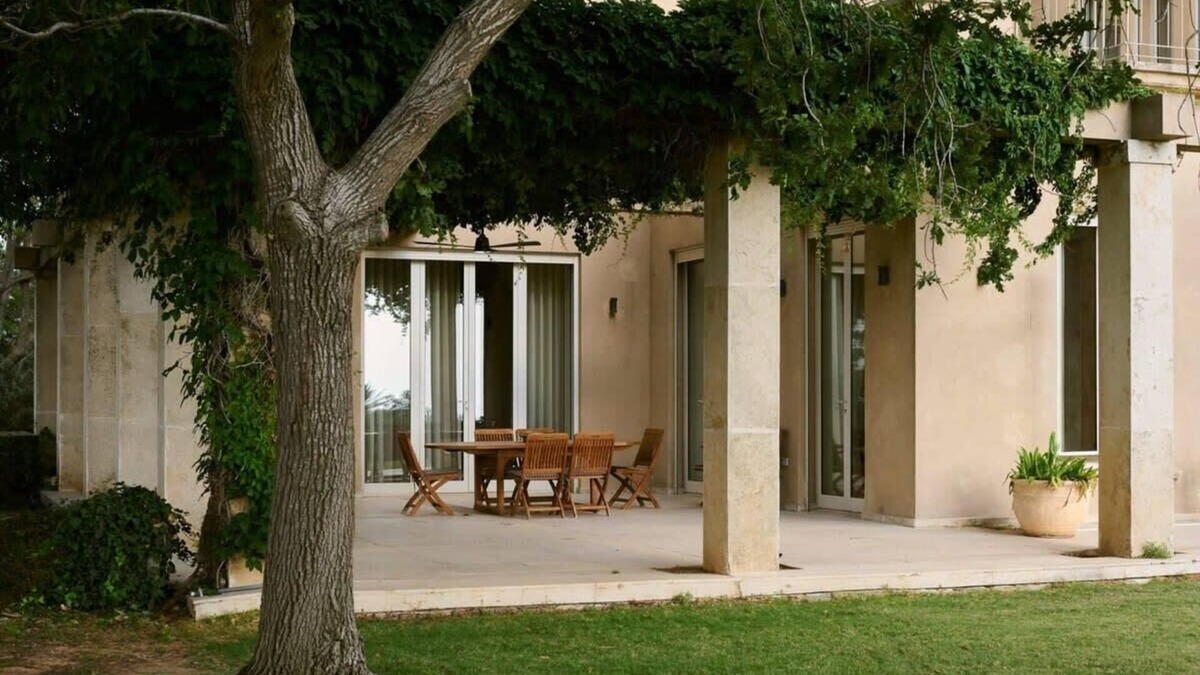 Hof HaCarmel Villa | Hidden Mansion With Panoramic Sea View