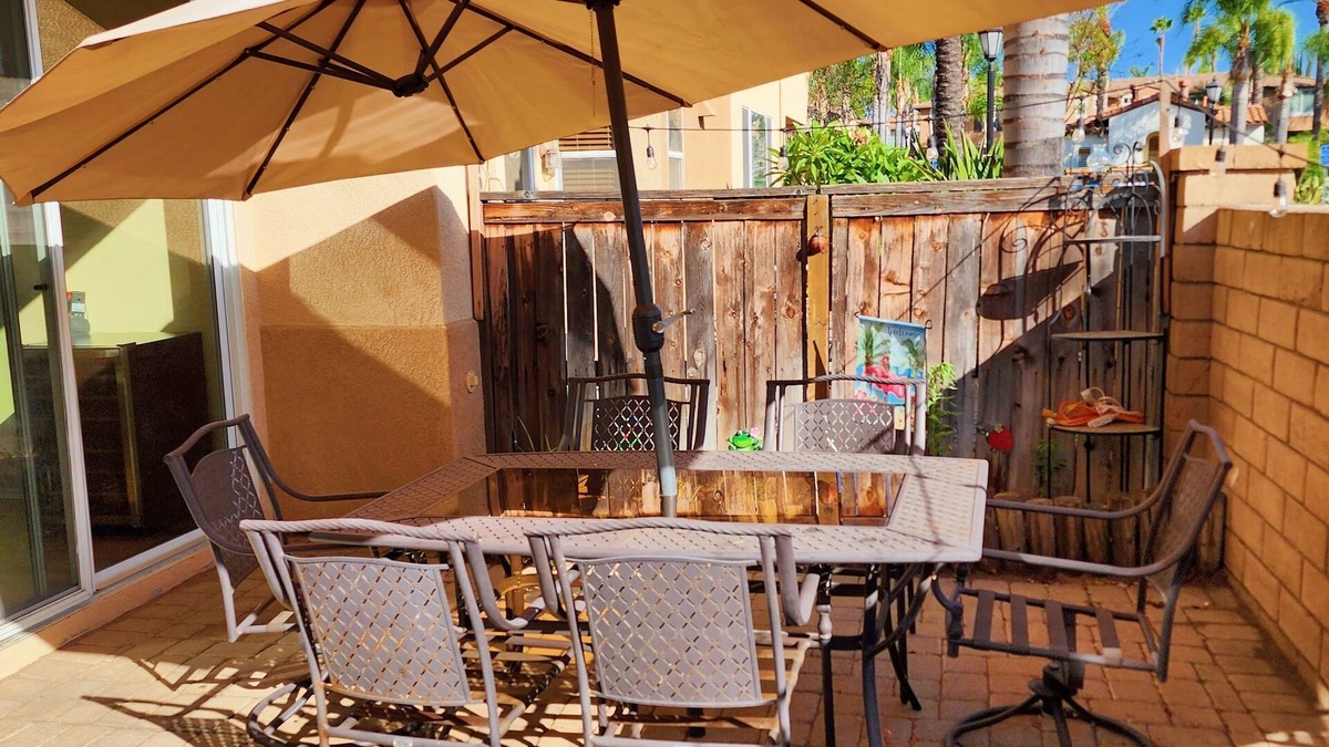 Temecula Condo | Hidden Paradise in the Heart of the City