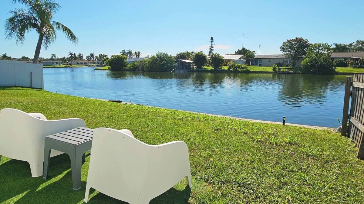 Aloha Gardens Apartment | Hidden retreat Near Tarpon & beaches (5 mi), Hidden retreat Near Tarpon & Beaches 5 mi