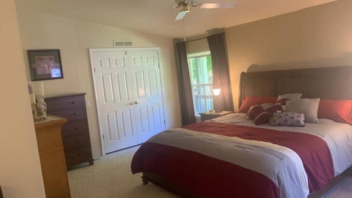 Eagle Point House | HIDDEN RIVER GEM