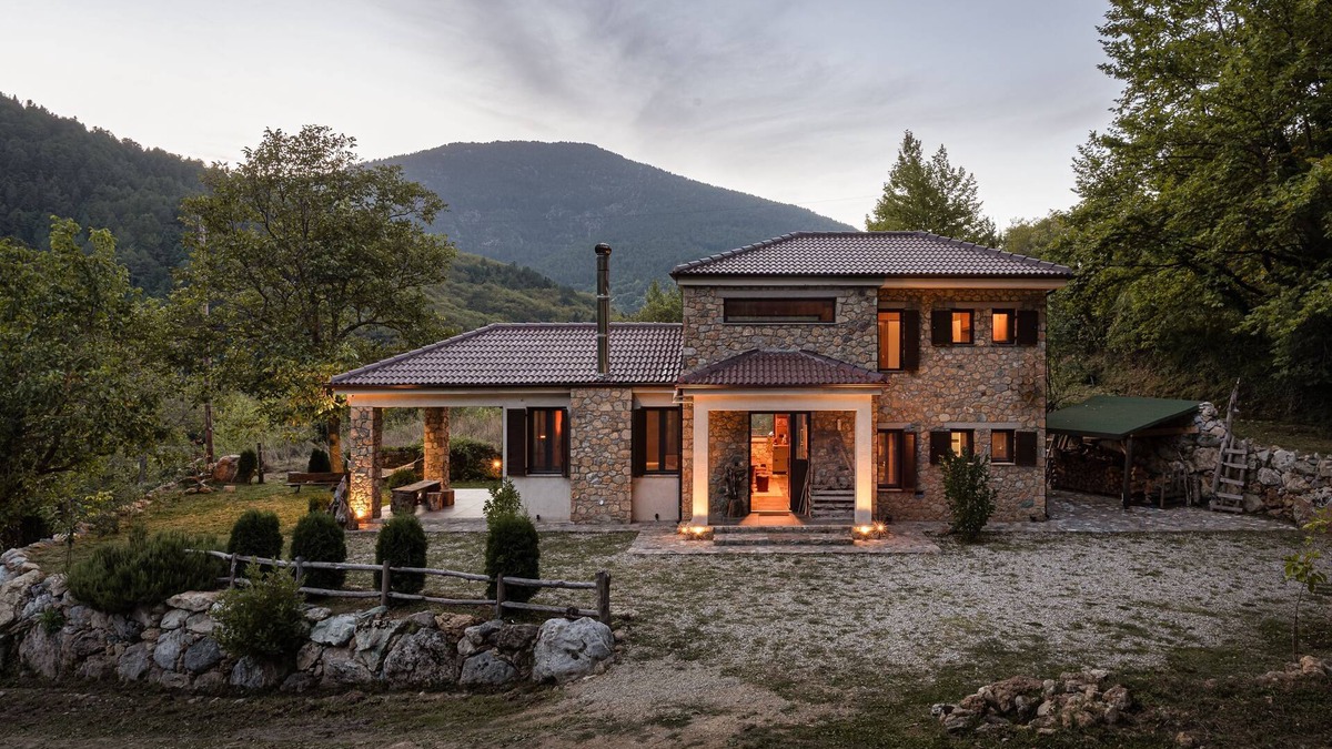Zarouhla Ski Chalet | Hidden Stone Chalet