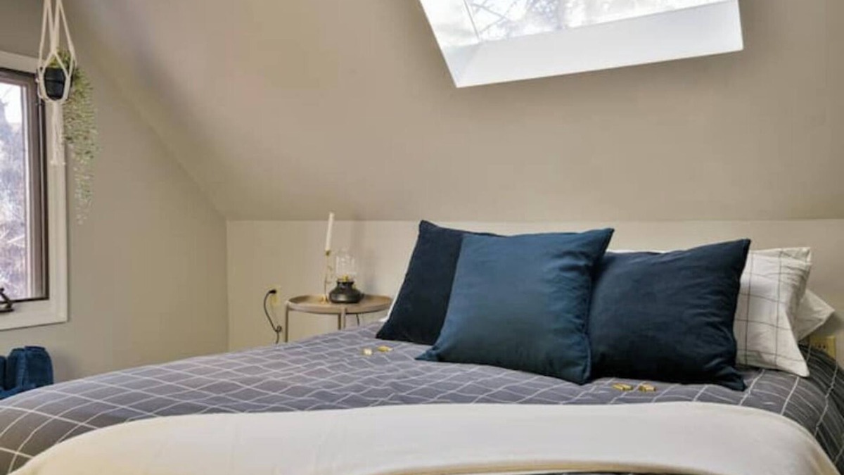 Winnipeg House | Hidden Urban Oasisnn
